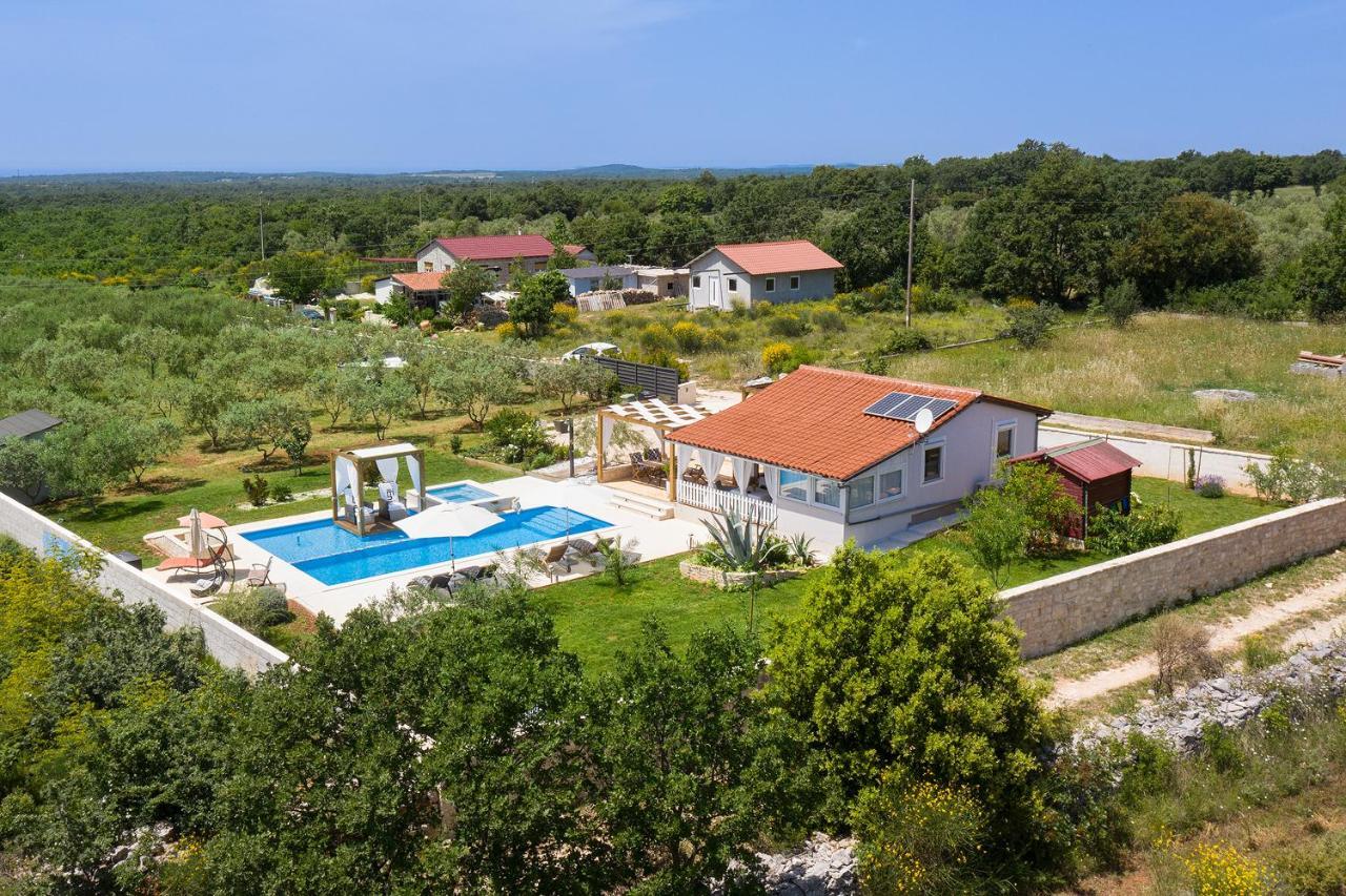 Holiday House Bilos Vodnjan Exterior foto